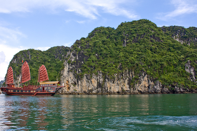 Red Dragon Junk in Halong Bay