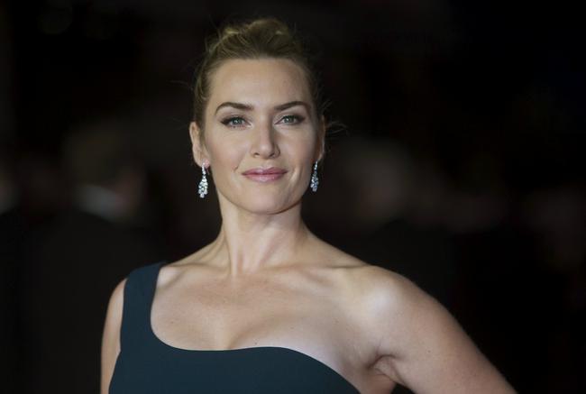 Cast member Kate Winslet poses for photographers at the closing night premiere of the film  "Steve Jobs" at the BFI London Film Festival October 18, 2015. REUTERS/Neil Hall